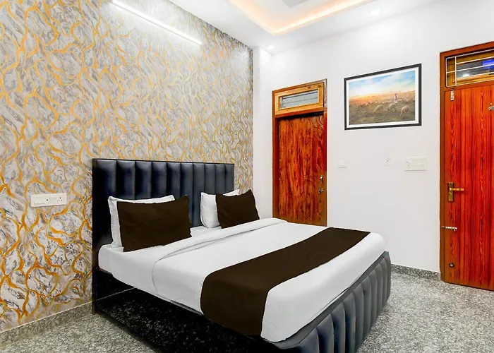 Hotel O Luxury Inn - 2 Jaipur